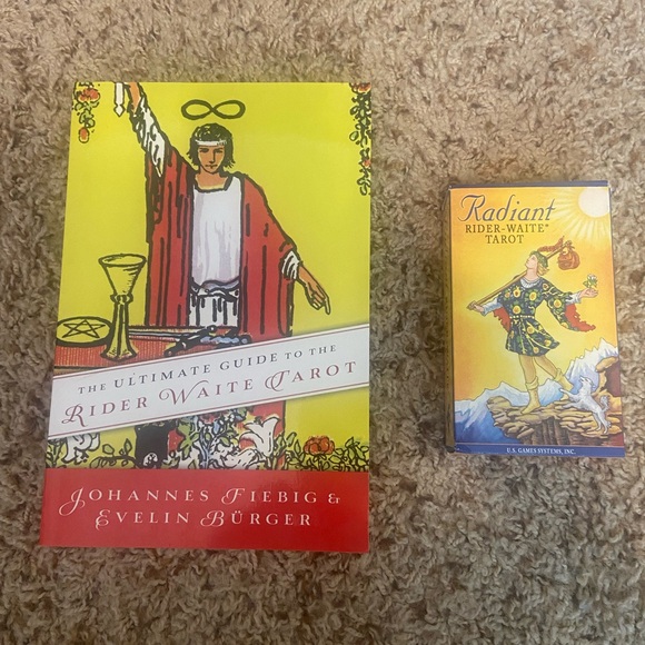 Tarot Deck & Book Rider Waite Tarot - Picture 1 of 1